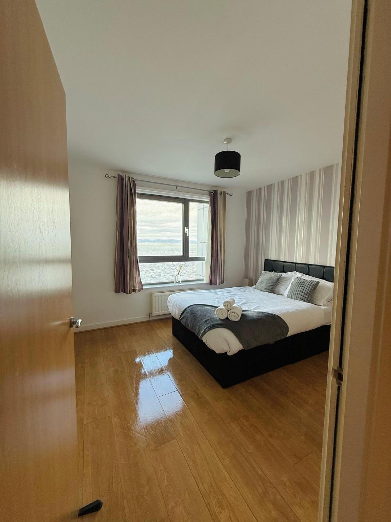 Britannia Apartments เอดินบะระ ภายนอก รูปภาพ